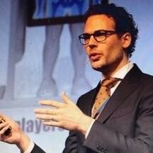 Dr-Rintje-Agricola-hip-pain-professional